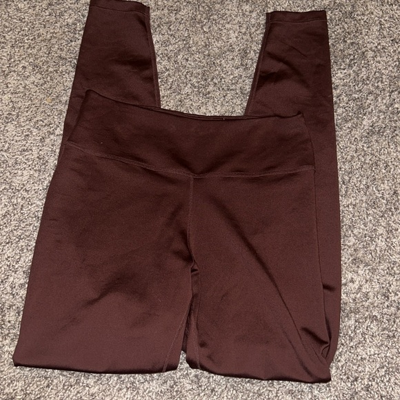 New Nike full- length leggings red- Medium - Picture 3 of 6